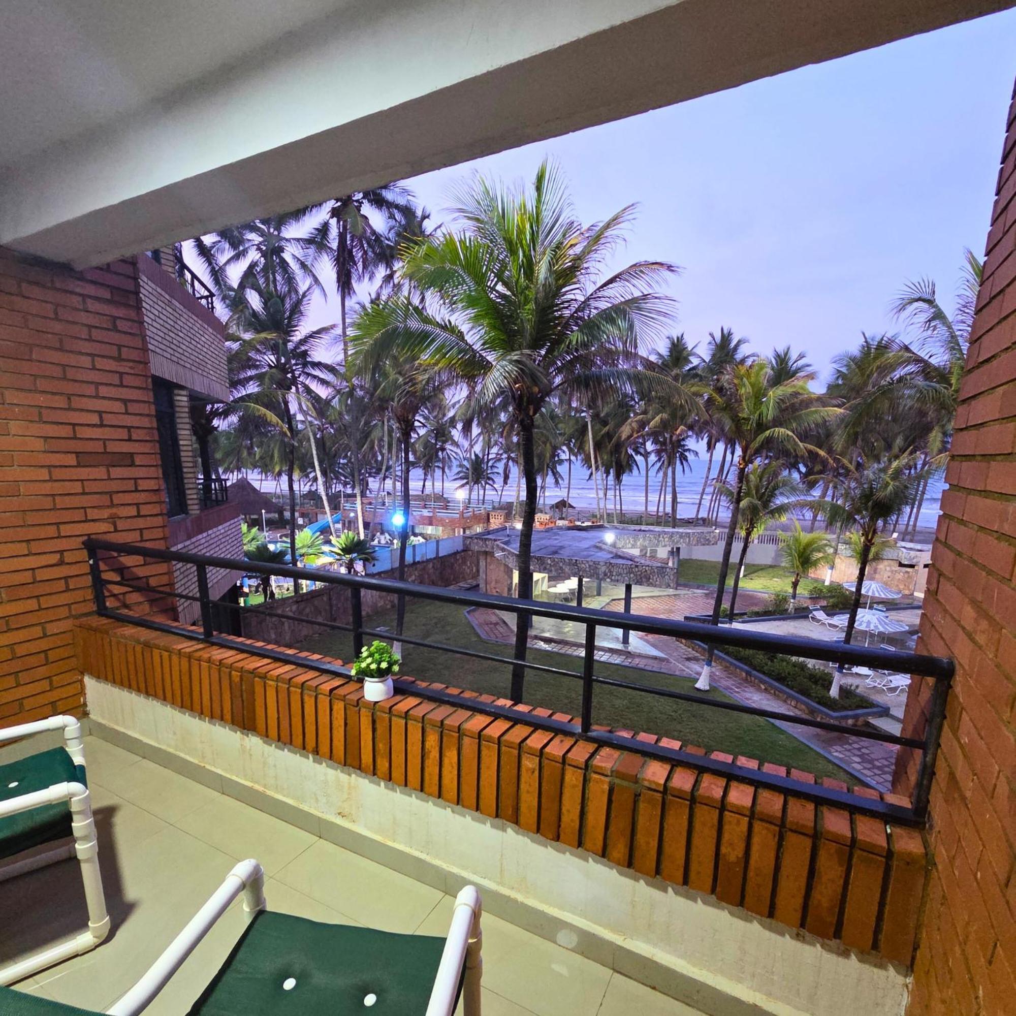 Tucacas, Frente Al Mar, Balcon, Piscina Y Playa Privada Apartment Exterior photo